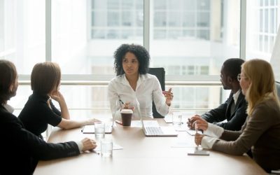 EP 129 | How Women Can Use Their Superior Leadership Skills to Advance Their Careers with Linda Smith, Esq.